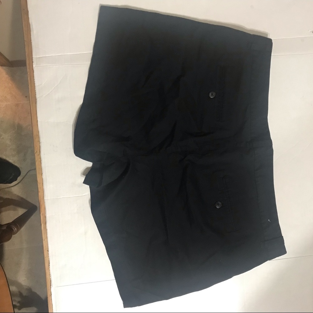 Gap Khakis shorts size 18 - Picture 2 of 3